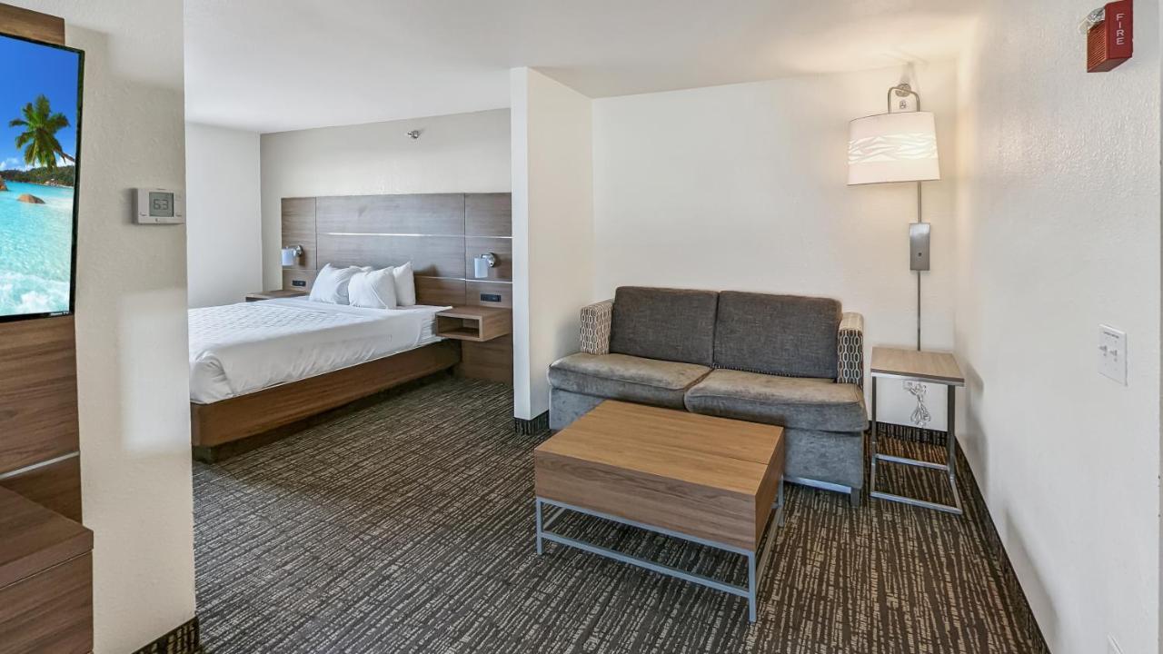 Estherville Hotel & Suites Kültér fotó