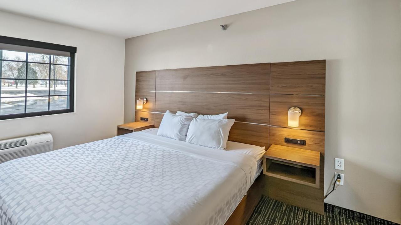 Estherville Hotel & Suites Kültér fotó